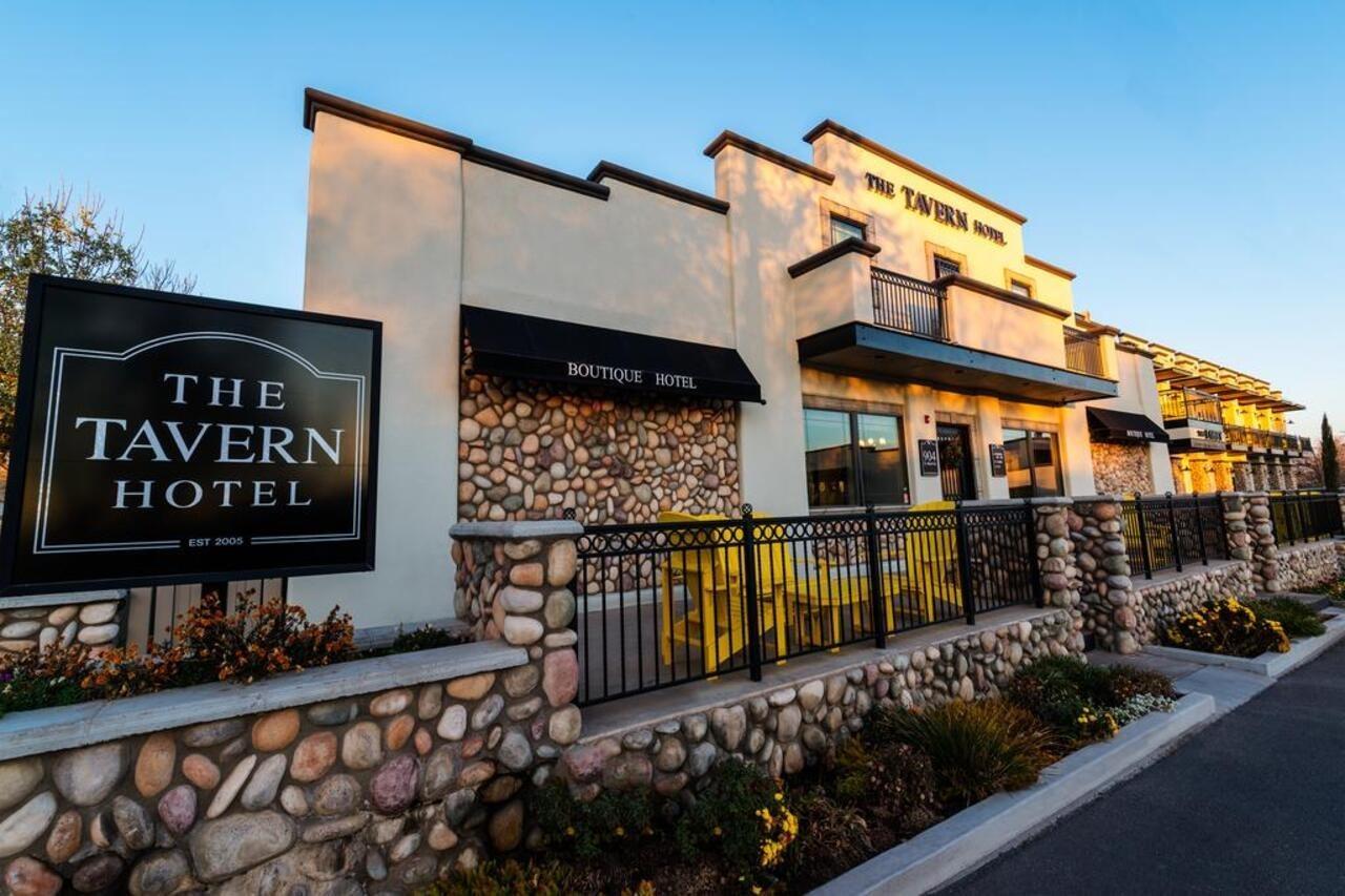 The Tavern Hotel Cottonwood Exterior foto
