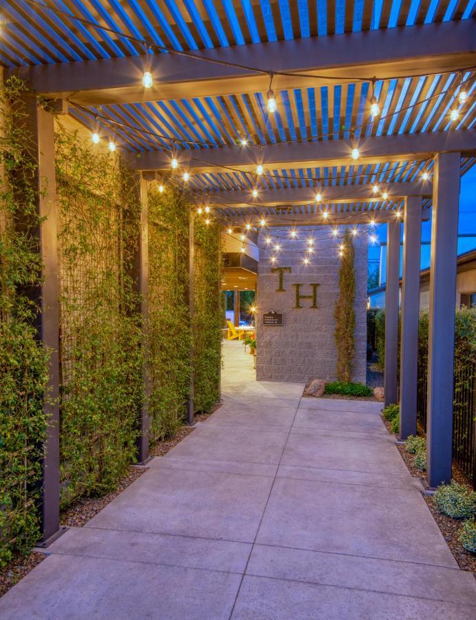 The Tavern Hotel Cottonwood Exterior foto